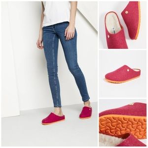 birkenstock sherpa clog